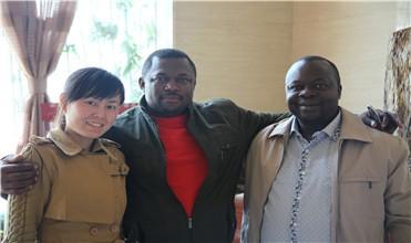 trockene Nahrung des Schoßhund-200-260kg/H, die Maschinen-Garnelen-Zufuhr-Kugel-Maschine herstellt 27