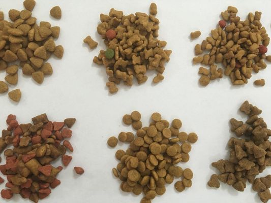 Multifunktionale Maschine zur Herstellung von Tiernahrung